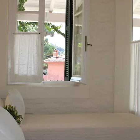 Hotel Zefiros Traditional